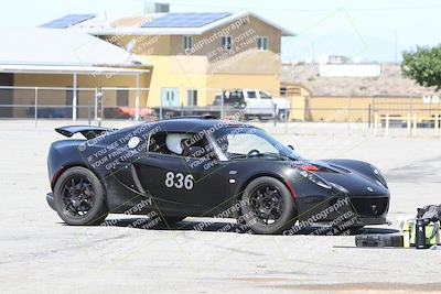 media/May-18-2022-Open Track Racing (Wed) [[f96b7d3cf4]]/Around the Pits/